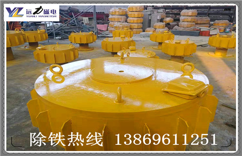 電磁除鐵器自動(dòng)化在工業(yè)生產(chǎn)中混入一些鐵磁性物質(zhì)的過程中處理這個(gè)問題