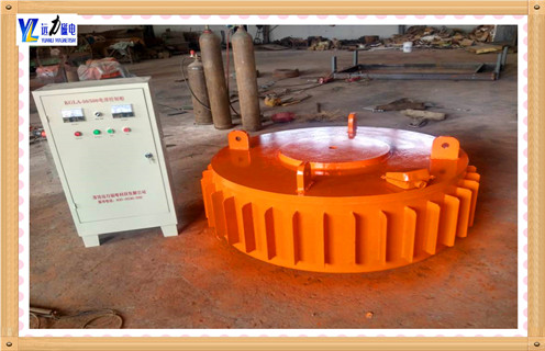 電磁除鐵器 自卸式電磁除鐵器500 650 800 1000皮帶用除鐵器,自卸式電磁除鐵器在行業(yè)中火速興起,在電力.礦山.冶金.選煤等行業(yè)廣泛使用.客戶對除鐵器的要求越來越高,需求量也很大,隨著眾多除鐵器公司如"雨后春筍"般涌向市場,除鐵設(shè)備行業(yè)的競爭日益激烈,電磁除鐵器在生產(chǎn)上面臨的挑戰(zhàn)也逐漸加大.濰坊遠(yuǎn)力自卸式電磁除鐵器創(chuàng)新高效發(fā)展在公司攻堅戰(zhàn)中所向披靡.