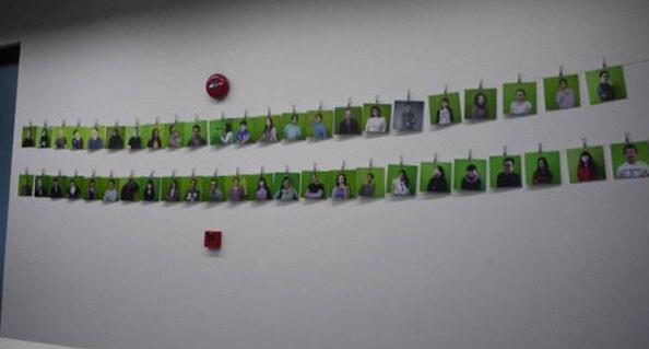 信息技術(shù)公司員工形象墻制作效果圖